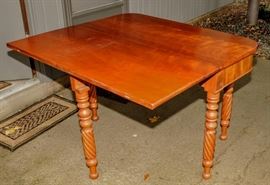EARLY VICTORIAN GATE LEG DROP LEAF TABLE