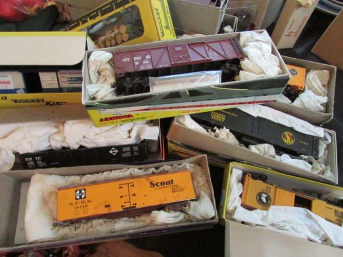 Varney, Walthers, Manitua, Athearn Model Trains