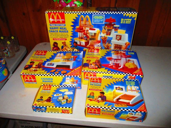 McDonalds play sets all not opened boxes NIB ONLY LARGE PLAY SET LEFT