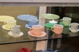 Vintage Atlas children's dishes....