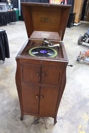 Victrola record player & records