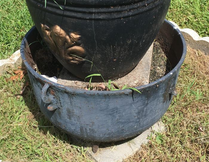 Large Cane Wrought Iron Pot: Antique FN7002  https://www.ebay.com/itm/113236713656
