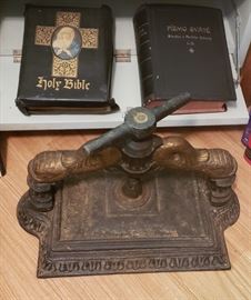 Antique Cast Iron Bible/Book Press (extremely heavy)