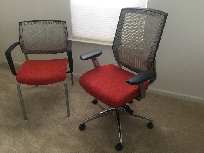 Office furniture - SitOnit Executive (2) and visitor chairs (2)