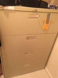 Nice Steel Case type file cabinet