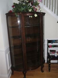 ANTIQUE OAK CHINA CABINET.  AS IS.