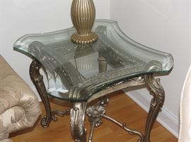 PAIR OF END TABLES AND MATCHING COFFEE TABLE.