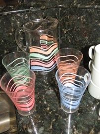 MODERNISH BEVERAGE SET.