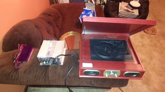 Record player. 30 amp charger