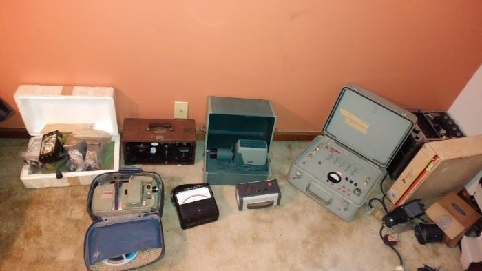 Vintage radio and avition equipment. 2 vintage projectors