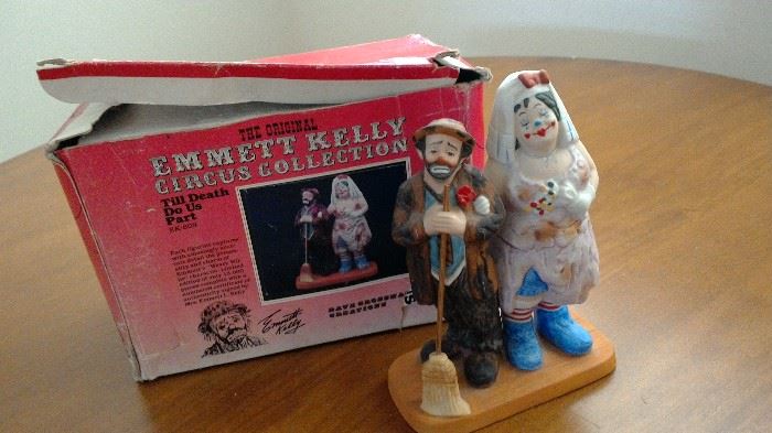 Emmett Kelly Collection/ one of 15 figurines