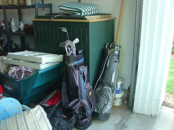 more golf clubs & bags