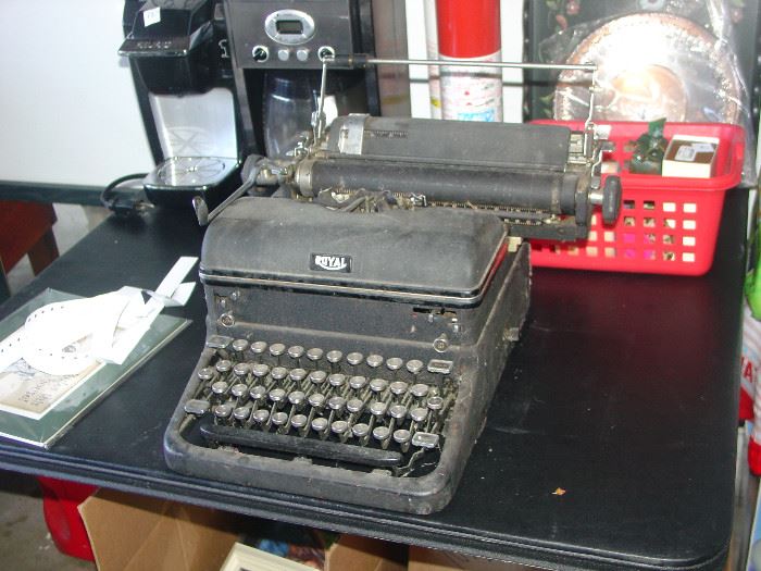 Old Royal Manual Typewriter