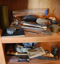 Military collectibles, Knives