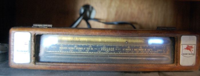 Rare Mobil Oil advertising visage gauge