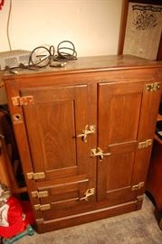 Nice Antique oak ice box