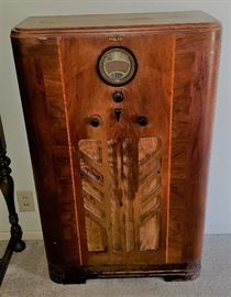 Antique console radios