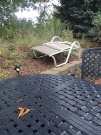 LOUNGERS