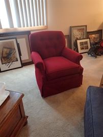 RED SIDE CHAIR