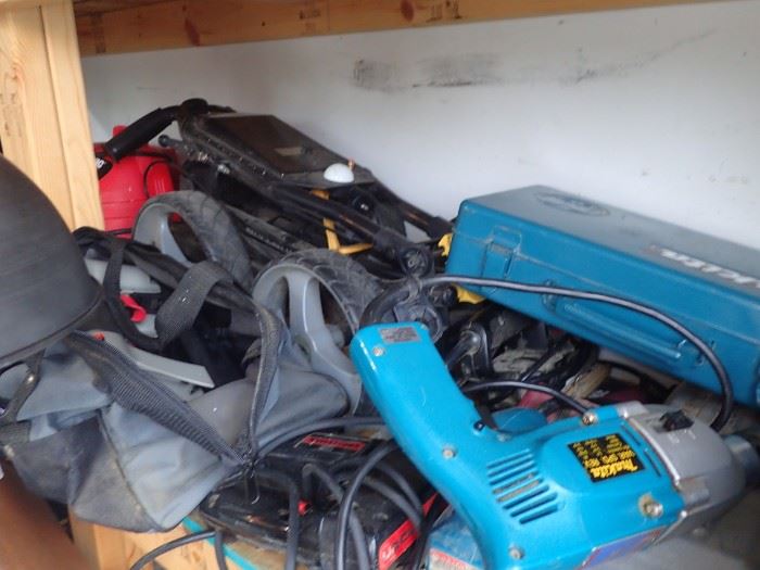 WE HAVE A GARAGE FULL THAT WE NEED TO UNPACK AND ORGANIZE WILL ADD PICTURES AS WE FIND STUFF.