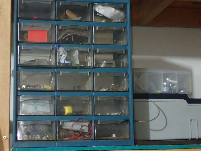 WE HAVE A GARAGE FULL THAT WE NEED TO UNPACK AND ORGANIZE WILL ADD PICTURES AS WE FIND STUFF.
