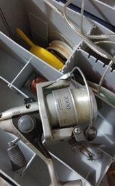FISHING REEL