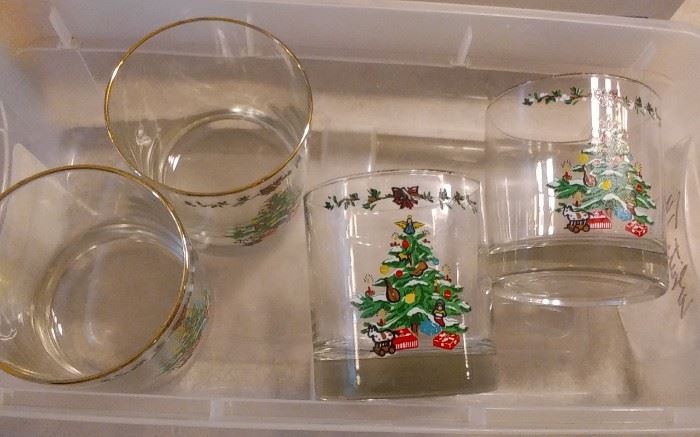 CHRISTMAS GLASSES