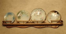OAK PLATE RAIL / PAINTED PLATES
