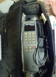 PHONE IN A BAG AMERICA  SERIES 820 BY MOTOROLA