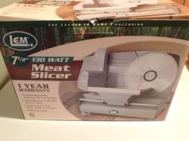7 1/2" MEAT SLICER NEW IN BOX