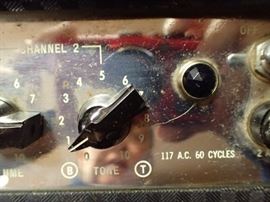 AMPEG  MODEL NO M-12-A 