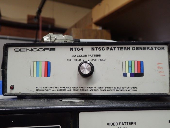 SENCORE HT64 NTSC PATTERN GENERATOR