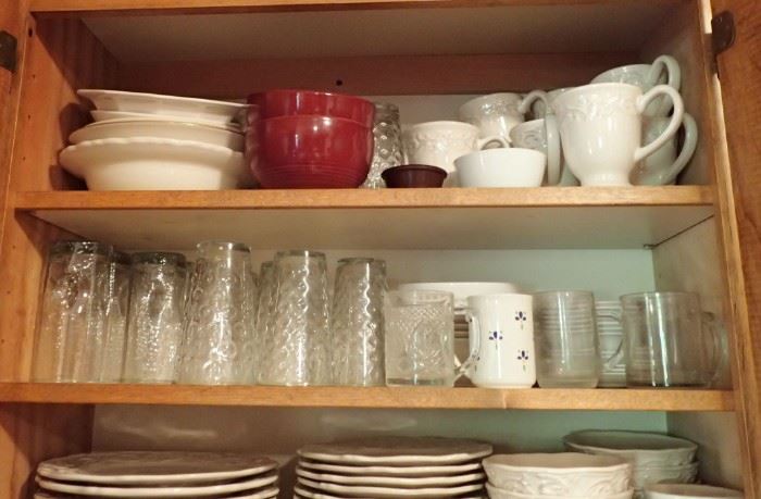 LOTS OF CUP & GLASSES & DISHES