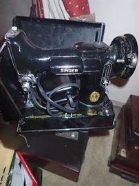 FEATHERWEIGHT SEWING MACHINE