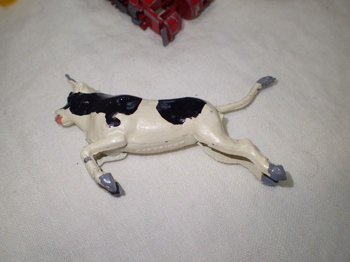 METAL JUMPING COW