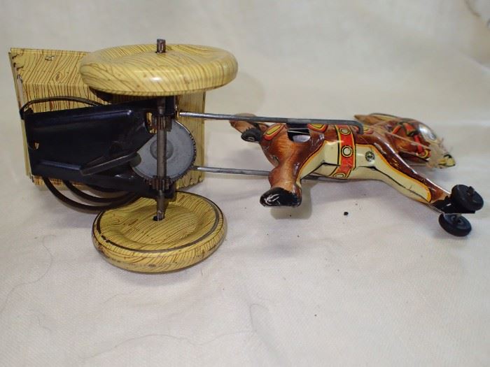 1940s MARX DONKEY CART AND DRIVER TIN WIND UP TOY