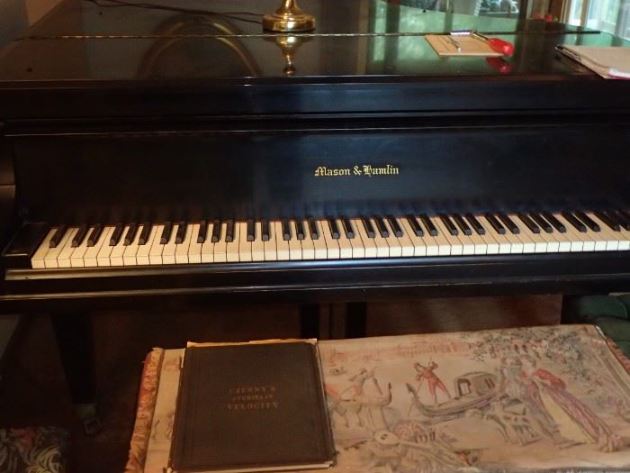 MASON & HAMLIN GRAND PIANO