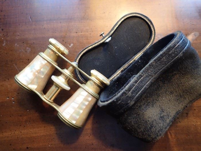 BRASS & MOTHER OF PEARL OPERA GLASSES IN CASE 