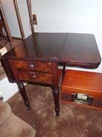 DROP LEAF SIDE TABLE WITH DRAWERS