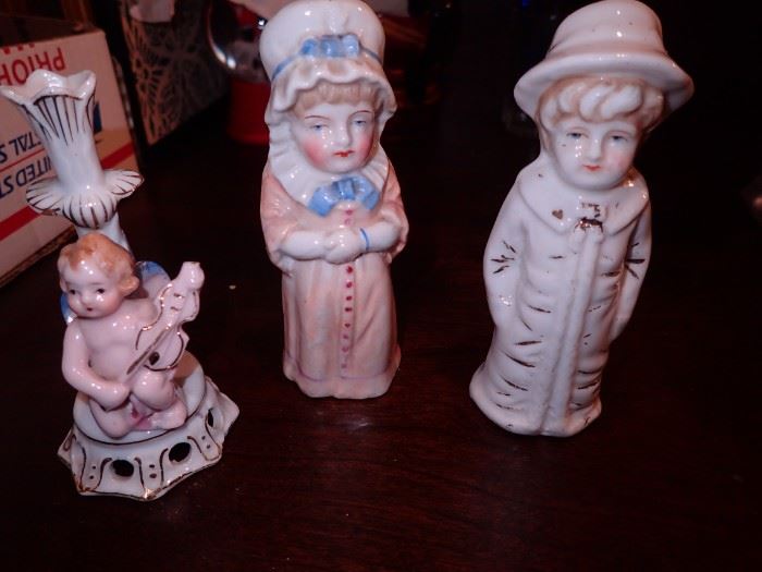 MISC PORCELAIN PIECES & HAT PIN HOLDERS