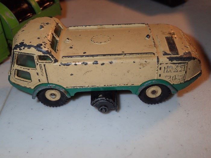 DINKY SWEEPER TRUCK 