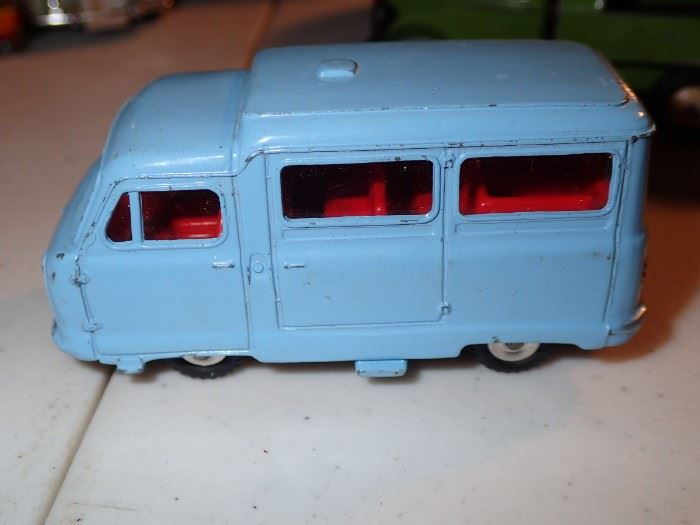 DINKY BLUE / GREY BUS