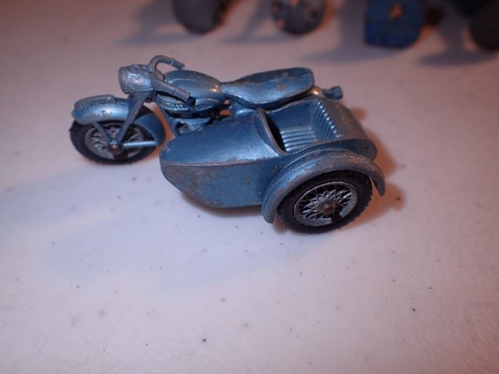 LENSNEY TOYS BIKE AND SIDE CAR