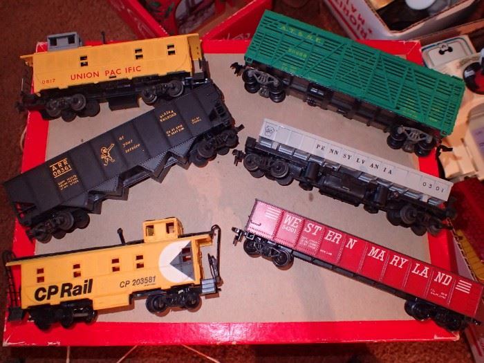 ASSORTED TRAIN CARS