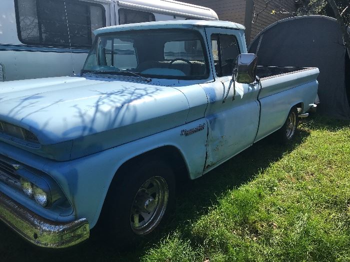 1960 Chevrolet Apache C20 in original conditon.  Runs great, rebuilt engine