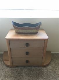  Vintage nightstand 