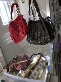  Miscellaneous purses 
