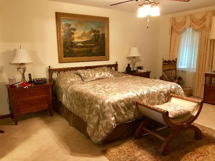 Master Bedroom, King Size Bed, Bench Seat