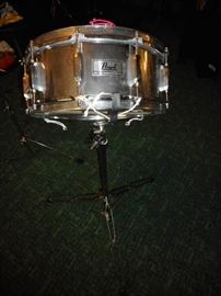 Pearl Snare Drum/Stand