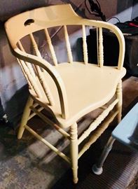Vintage captains chair 